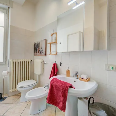 Apartment Casa Rachele Stresa Center 2Br And Balcony - Happy Rentals Stresa